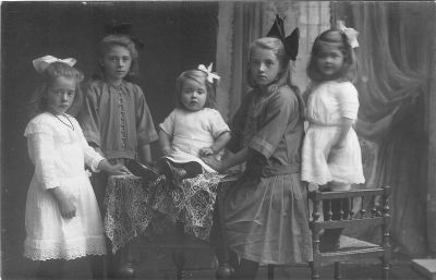 022 Fiif dochters fan Tilma