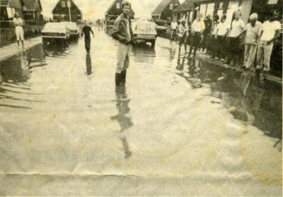 K 04   De Terpen staan blank   juli 1983