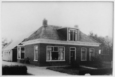 bovenste rij rechtse bedrijf   jaren 80 02