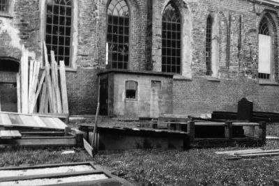 restauratie nicolaaskerk hantum   1974   02
